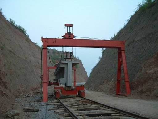 铁路提梁机